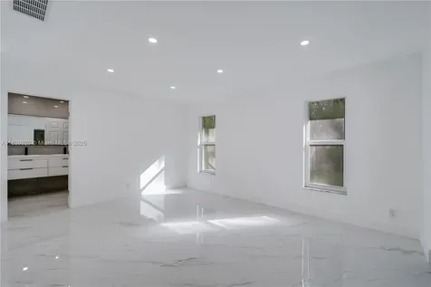 1655 NW 111th Way Coral Springs FL 33071
