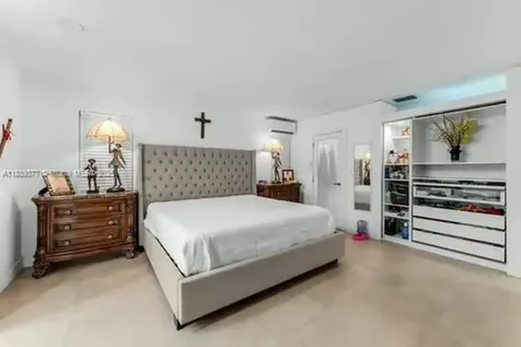 323 NW 136th Place Miami FL 33182