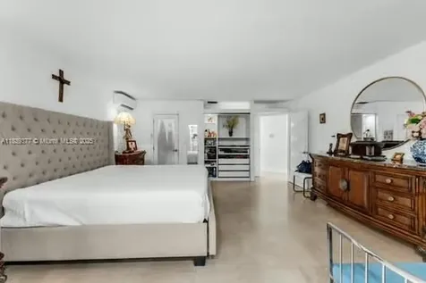 323 NW 136th Place Miami FL 33182