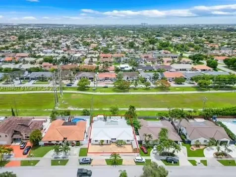 323 NW 136th Place Miami FL 33182
