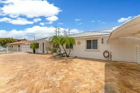 323 NW 136th Place Miami FL 33182