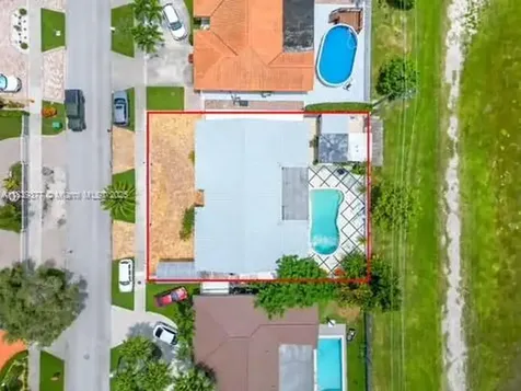 323 NW 136th Place Miami FL 33182