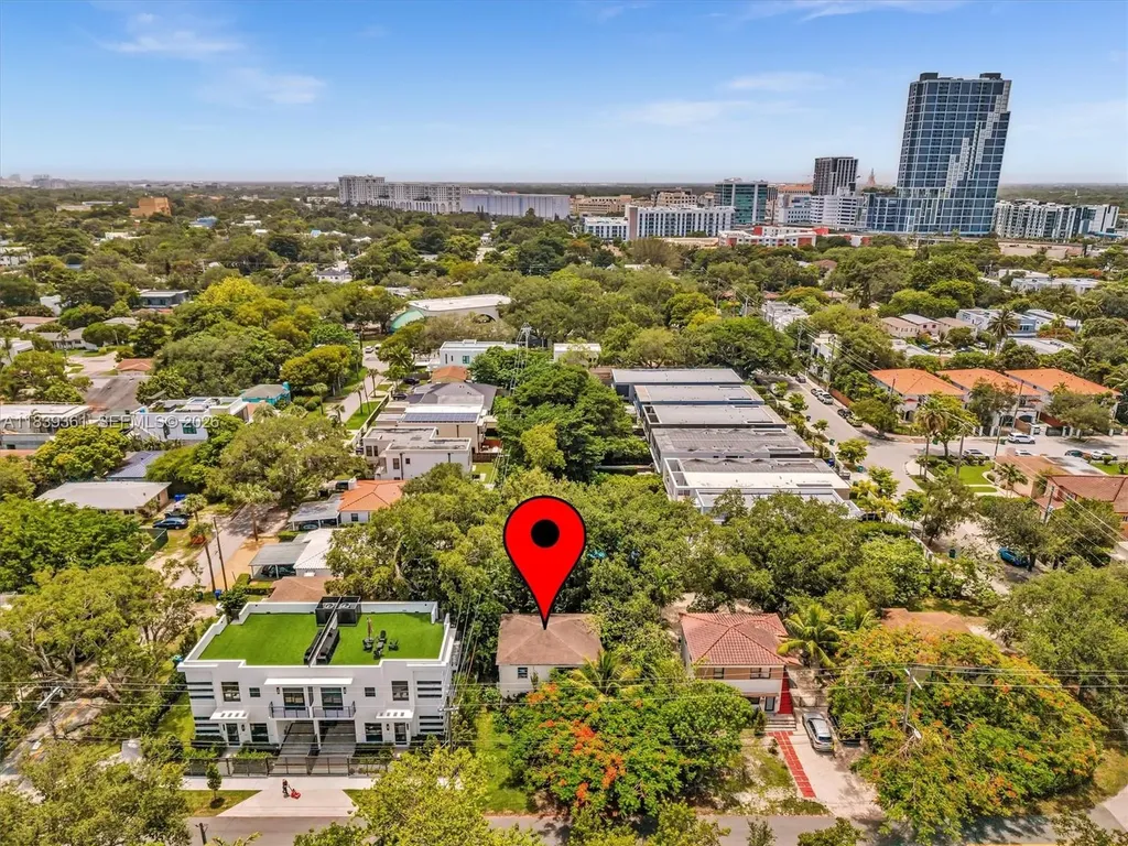 3210 E Elizabeth Street Miami FL 33133