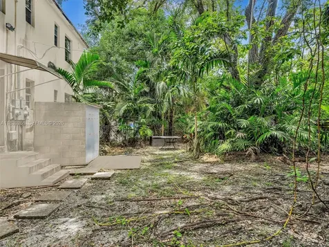 3210 E Elizabeth Street Miami FL 33133