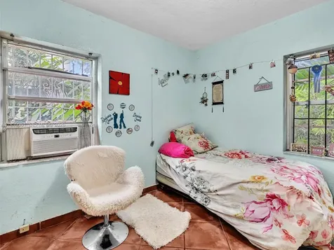 3210 E Elizabeth Street Miami FL 33133