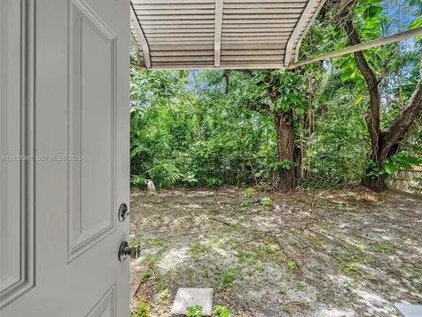3210 E Elizabeth Street Miami FL 33133