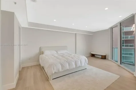 3370 Hidden Bay Drive Aventura FL 33180