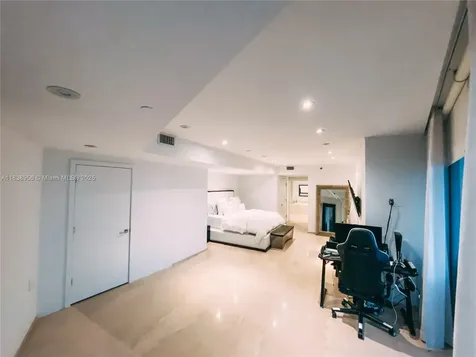 465 Brickell Avenue Miami FL 33131