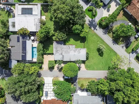 14701 NE 2nd Court Miami FL 33161