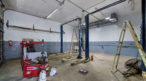 10200 SW 56th Street Miami FL 33165