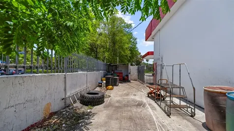 10200 SW 56th Street Miami FL 33165