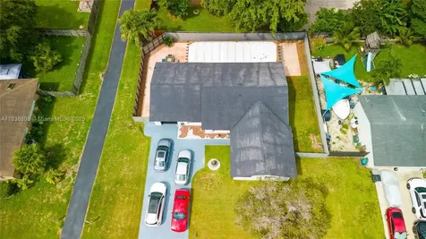 906 Cardinal Place Homestead FL 33035