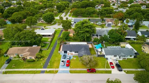 906 Cardinal Place Homestead FL 33035
