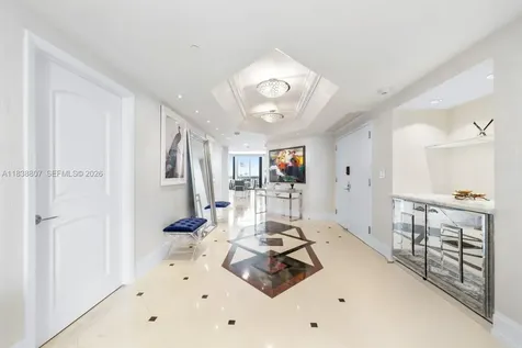 2000 Island Boulevard Aventura FL 33160