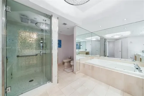 2000 Island Boulevard Aventura FL 33160