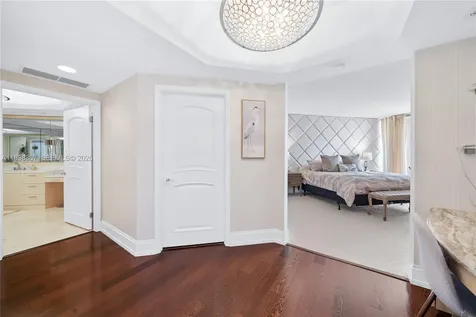 2000 Island Boulevard Aventura FL 33160