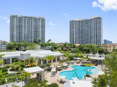 2000 Island Boulevard Aventura FL 33160