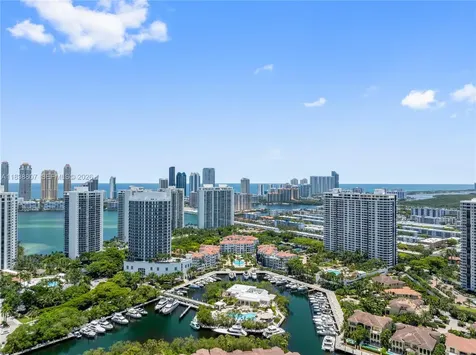 2000 Island Boulevard Aventura FL 33160