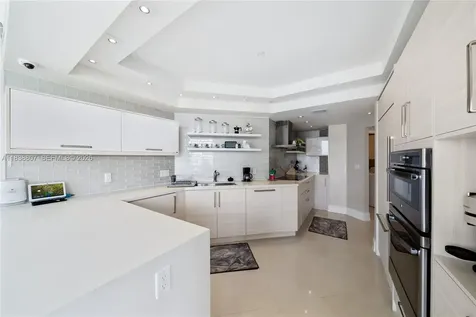 2000 Island Boulevard Aventura FL 33160