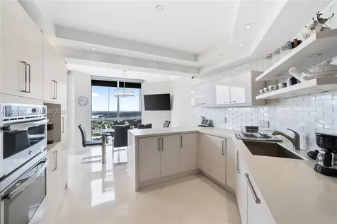 2000 Island Boulevard Aventura FL 33160