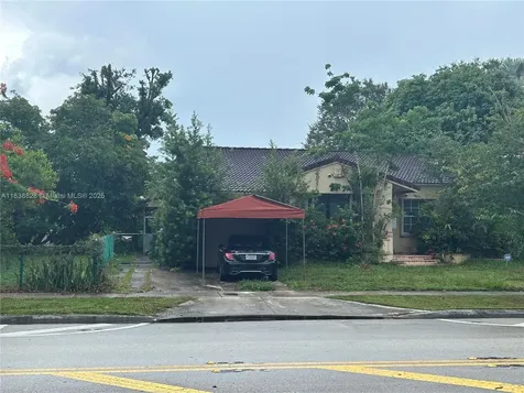 1739 SW 12th Avenue Miami FL 33129