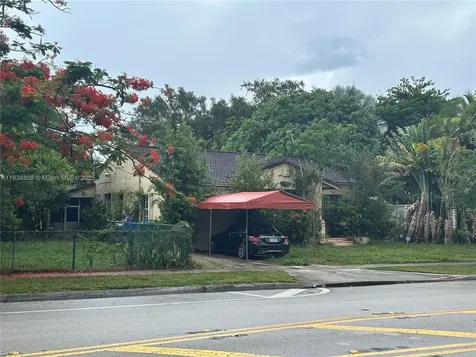 1739 SW 12th Avenue Miami FL 33129