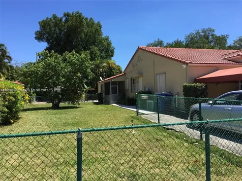 1739 SW 12th Avenue Miami FL 33129