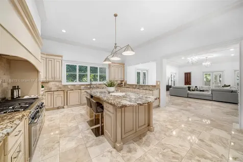 9500 SW 62nd Court Pinecrest FL 33156