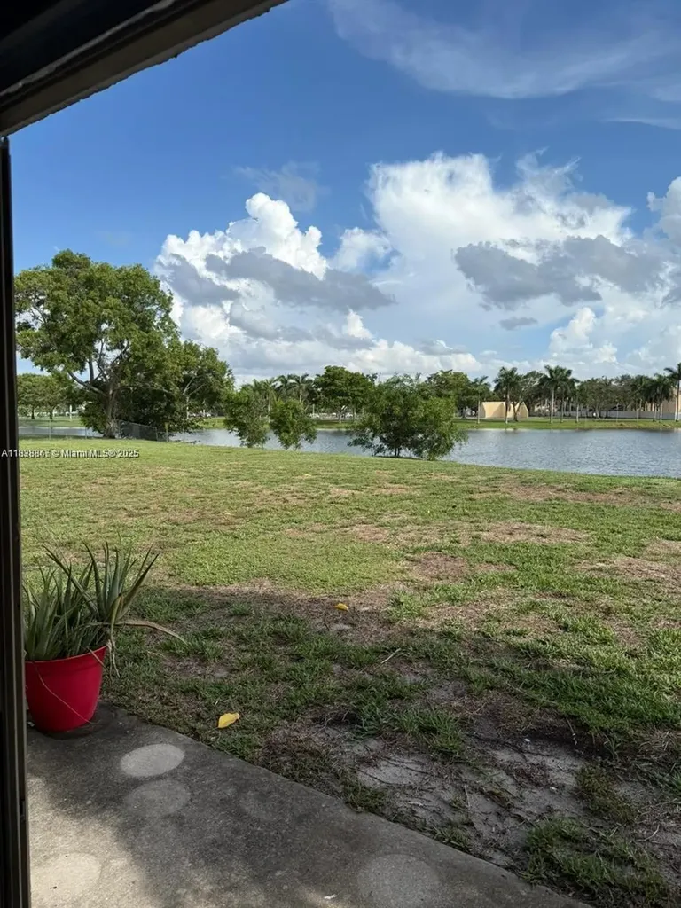 8560 N Sherman Circle Miramar FL 33025