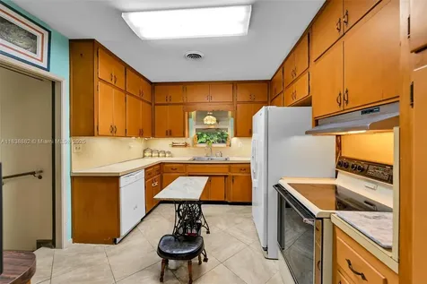 85 NW 21st Street Homestead FL 33030