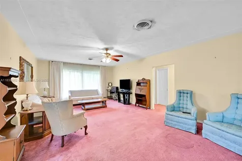 85 NW 21st Street Homestead FL 33030