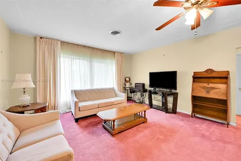 85 NW 21st Street Homestead FL 33030