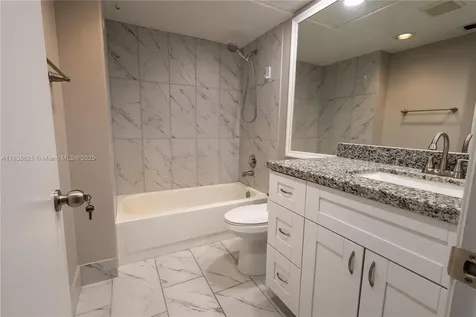 Pembroke Pines FL 33027
