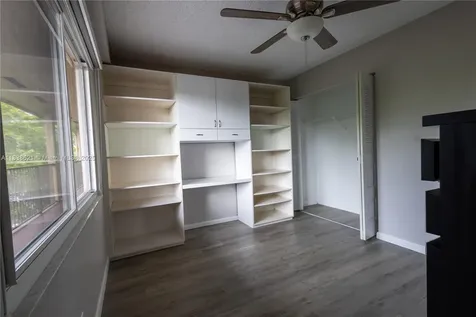 Pembroke Pines FL 33027