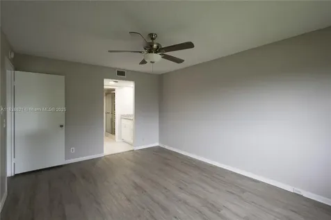 Pembroke Pines FL 33027