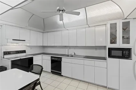 5001 Collins Avenue Miami Beach FL 33140