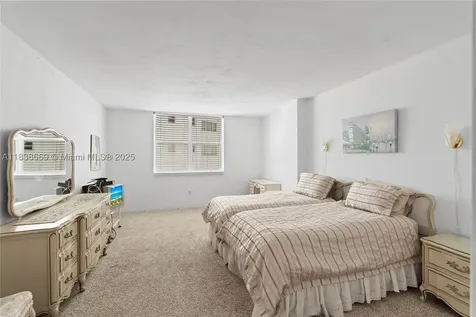 5001 Collins Avenue Miami Beach FL 33140