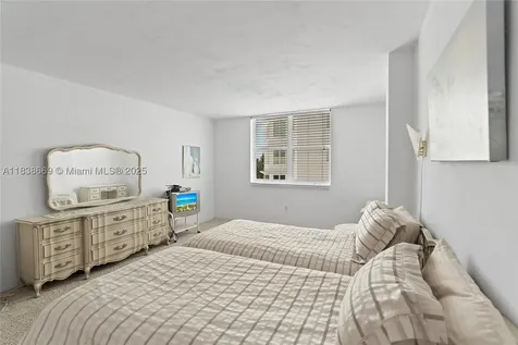 5001 Collins Avenue Miami Beach FL 33140