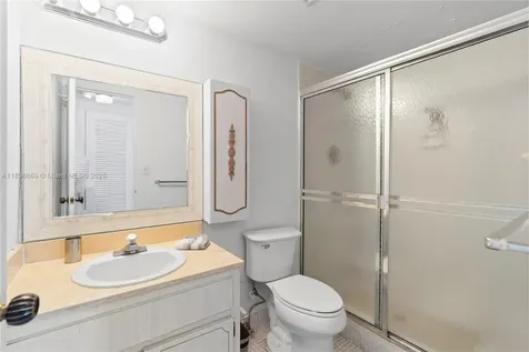 5001 Collins Avenue Miami Beach FL 33140
