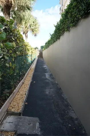 5001 Collins Avenue Miami Beach FL 33140