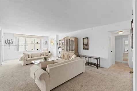 5001 Collins Avenue Miami Beach FL 33140