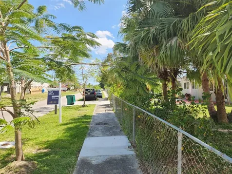 496 SW 9th Avenue Florida City FL 33034