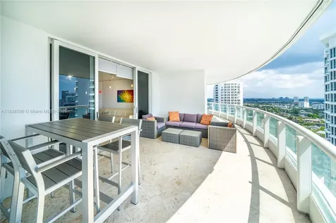 21050 Point Place Aventura FL 33180