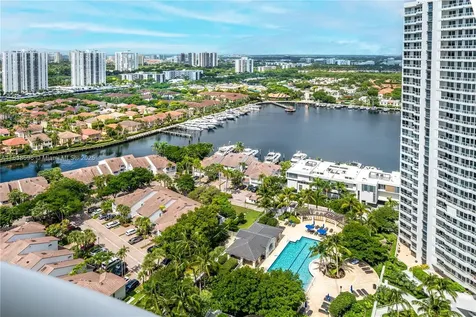 21050 Point Place Aventura FL 33180