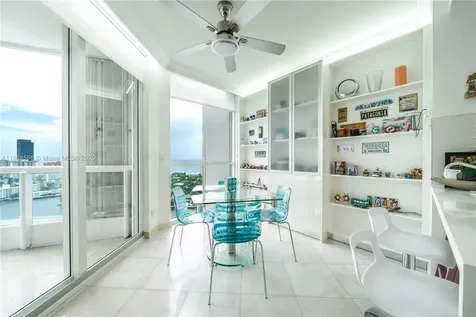 21050 Point Place Aventura FL 33180
