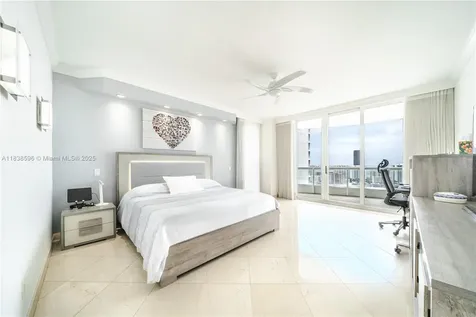 21050 Point Place Aventura FL 33180