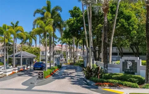 21050 Point Place Aventura FL 33180