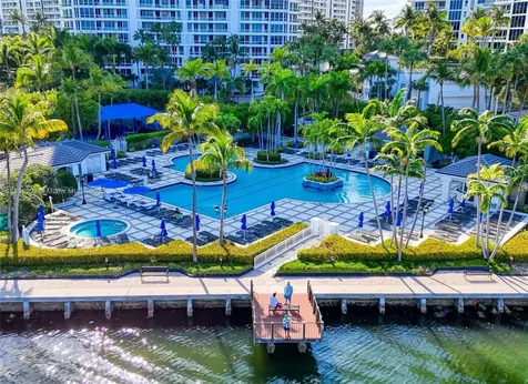 21050 Point Place Aventura FL 33180