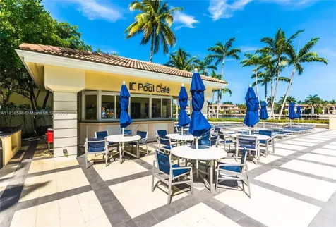 21050 Point Place Aventura FL 33180