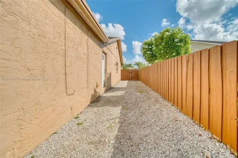 13820 SW 285th Terrace Homestead FL 33033